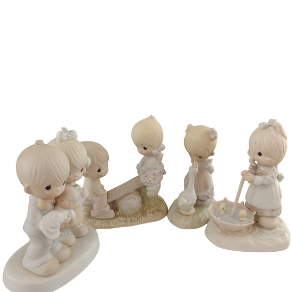 Lot of 8 Vintage 1970s–80s Precious Moments Figurines by Enesco Jonathan & David - Picture 9 of 16